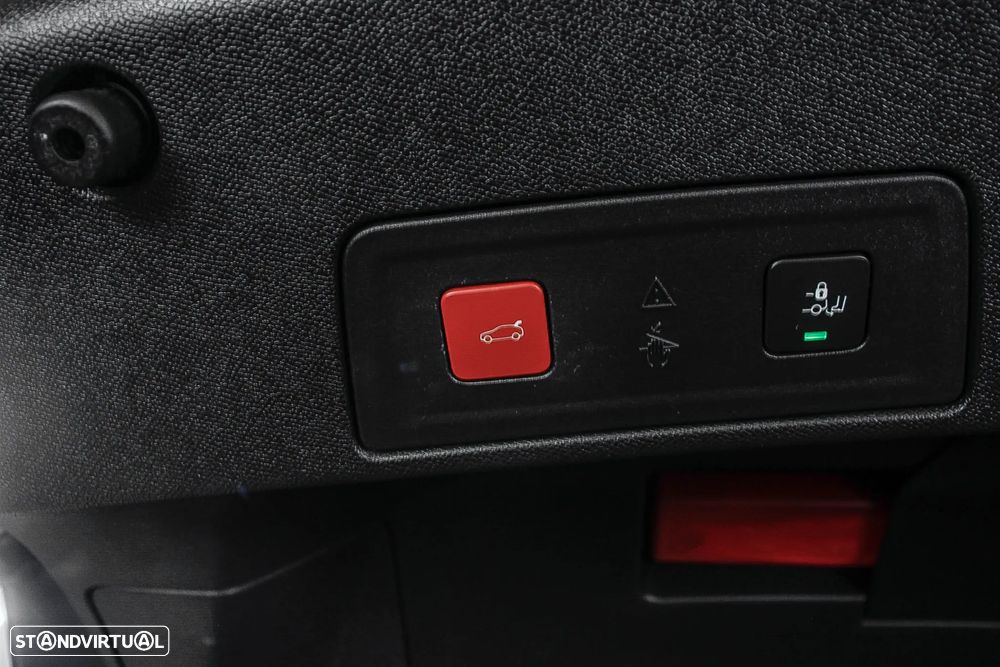 Peugeot 508 Plug-In Hybrid 225 e-EAT8 GT Pack - 33