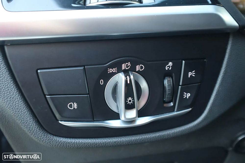 BMW iX3 Inspiring - 18