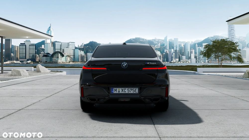 BMW Seria 7 M760e PHEV xDrive sport - 6