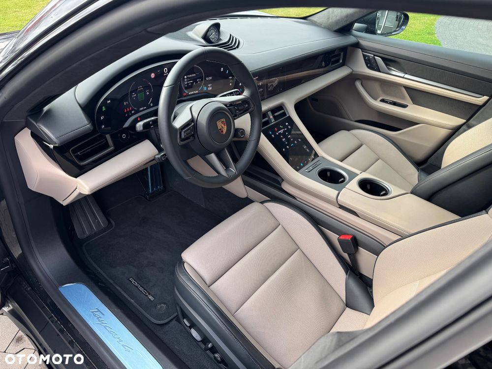 Porsche Taycan 105kWh 4 - 10