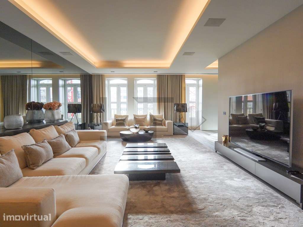 Apartamento T3 de luxo com Vista Rio e Garagem, para Venda na Av. d... - Grande imagem: 2/55