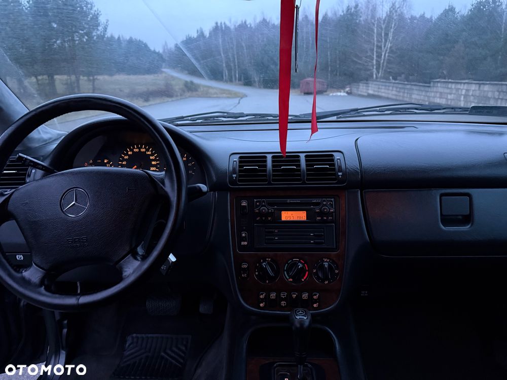 Mercedes-Benz ML - 24