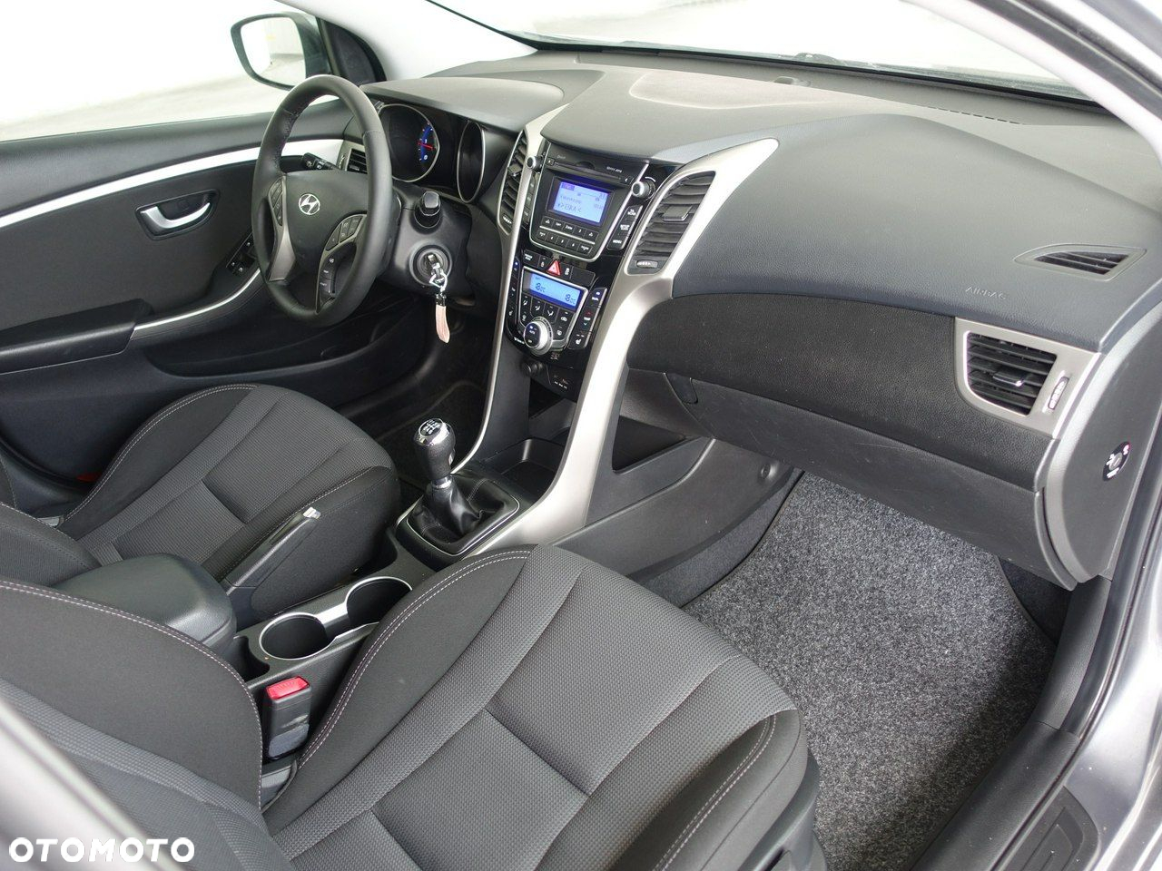 Hyundai i30 blue 1.6 CRDi Trend - 17