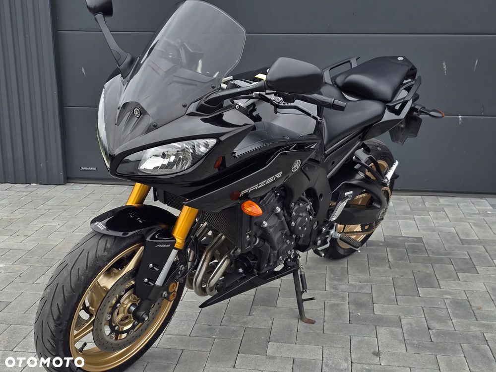 Yamaha FZ8 - 3