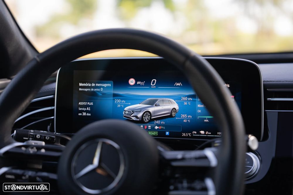 Mercedes-Benz E 300 e Station - 26