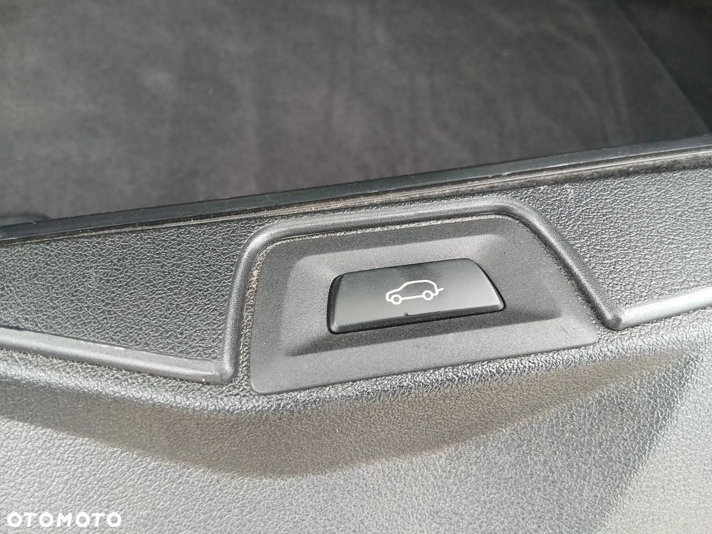 BMW X5 xDrive40d mHEV - 32