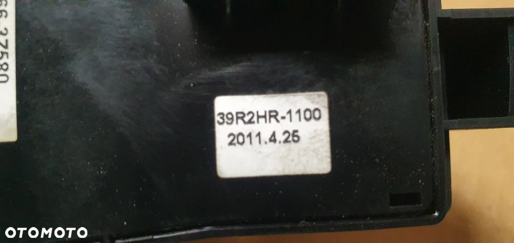 Przełącznik włącznik hamulca ręcznego PDC Auto Hold Hyundai I40 93766-3Z580 - 7