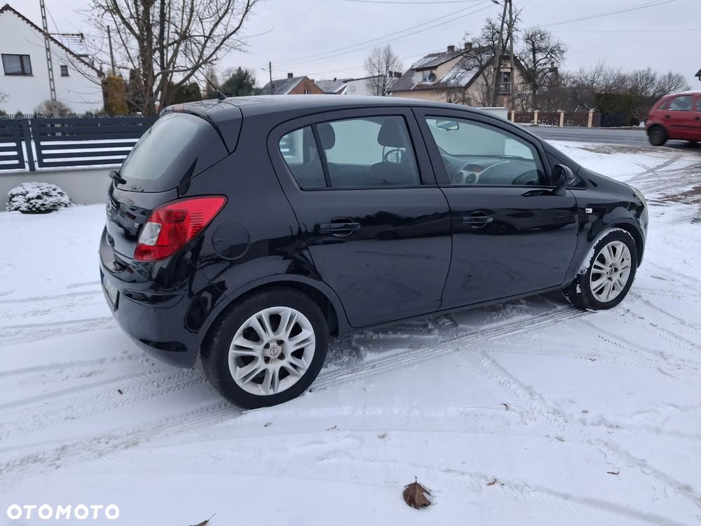 Opel Corsa 1.2 16V Cosmo - 33