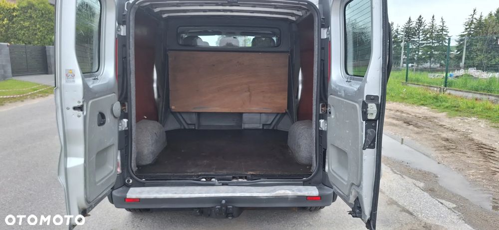 Renault Trafic - 12