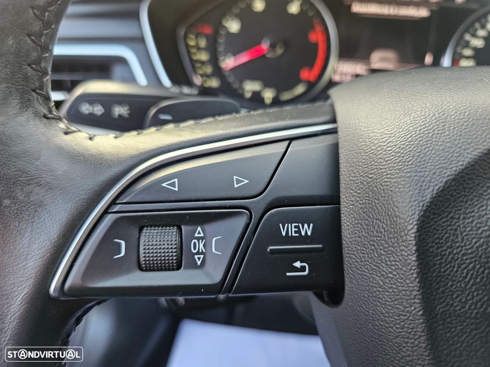 Audi A4 Avant 2.0 TDI Design S tronic - 34