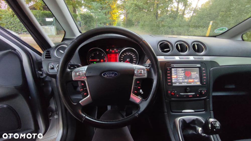 Ford Galaxy 2.0 TDCi Ghia - 15