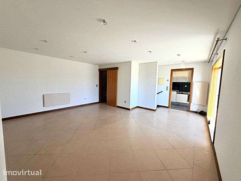 T2 Duplex Praia de Esmoriz - Terraço - Garagem Box - Grande imagem: 4/12