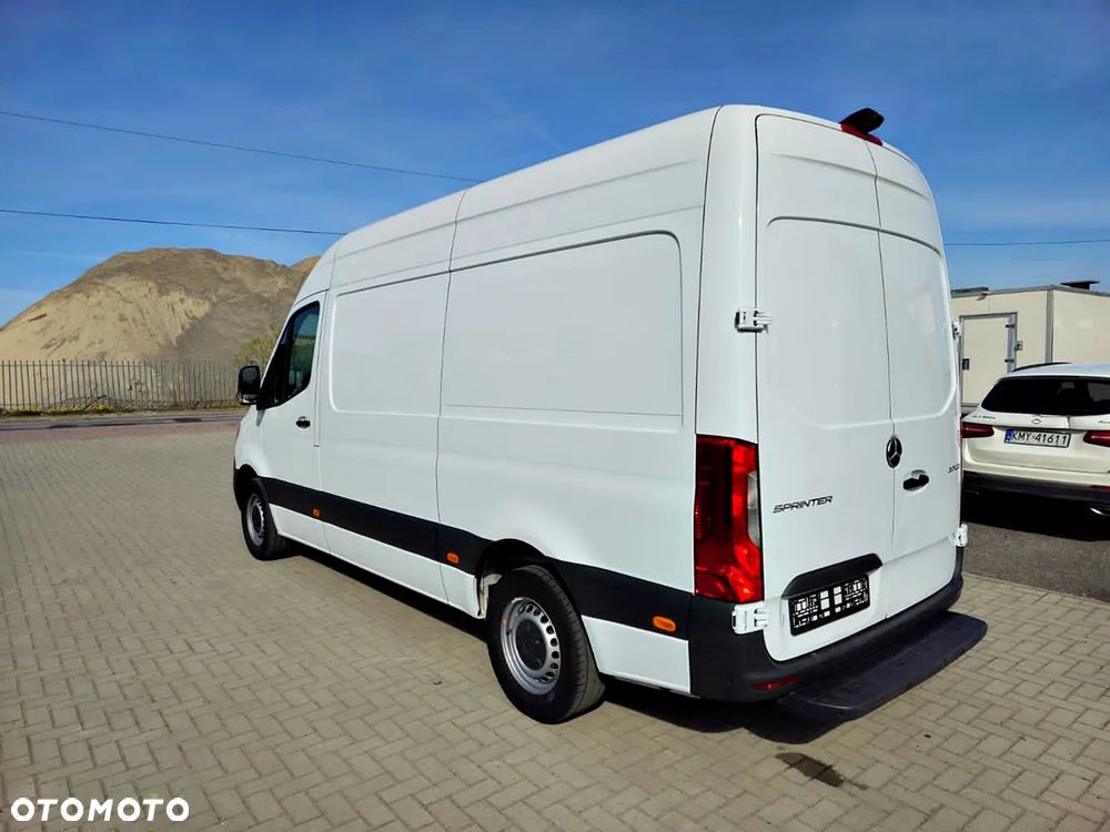Mercedes-Benz Sprinter 317 CDI - 4