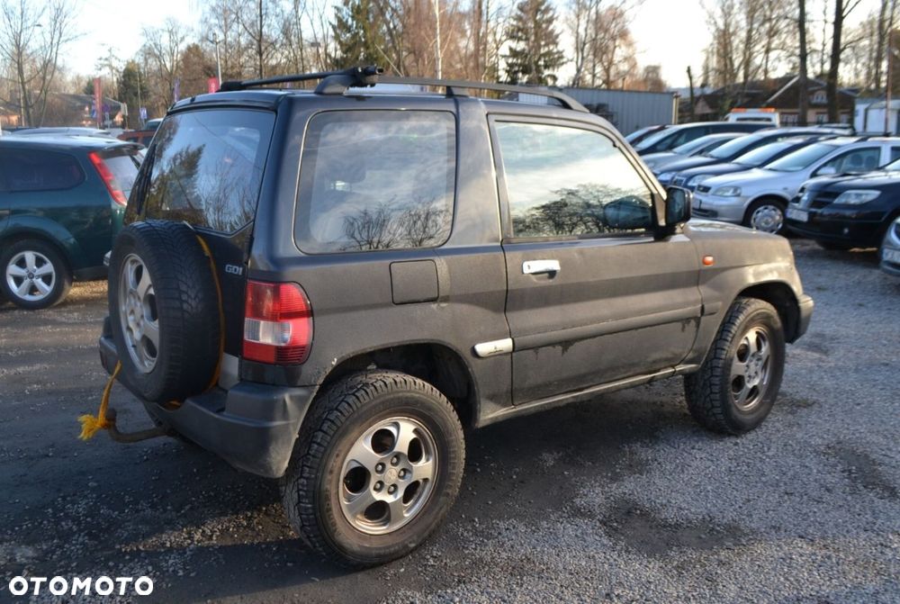 Mitsubishi Pajero Pinin - 4