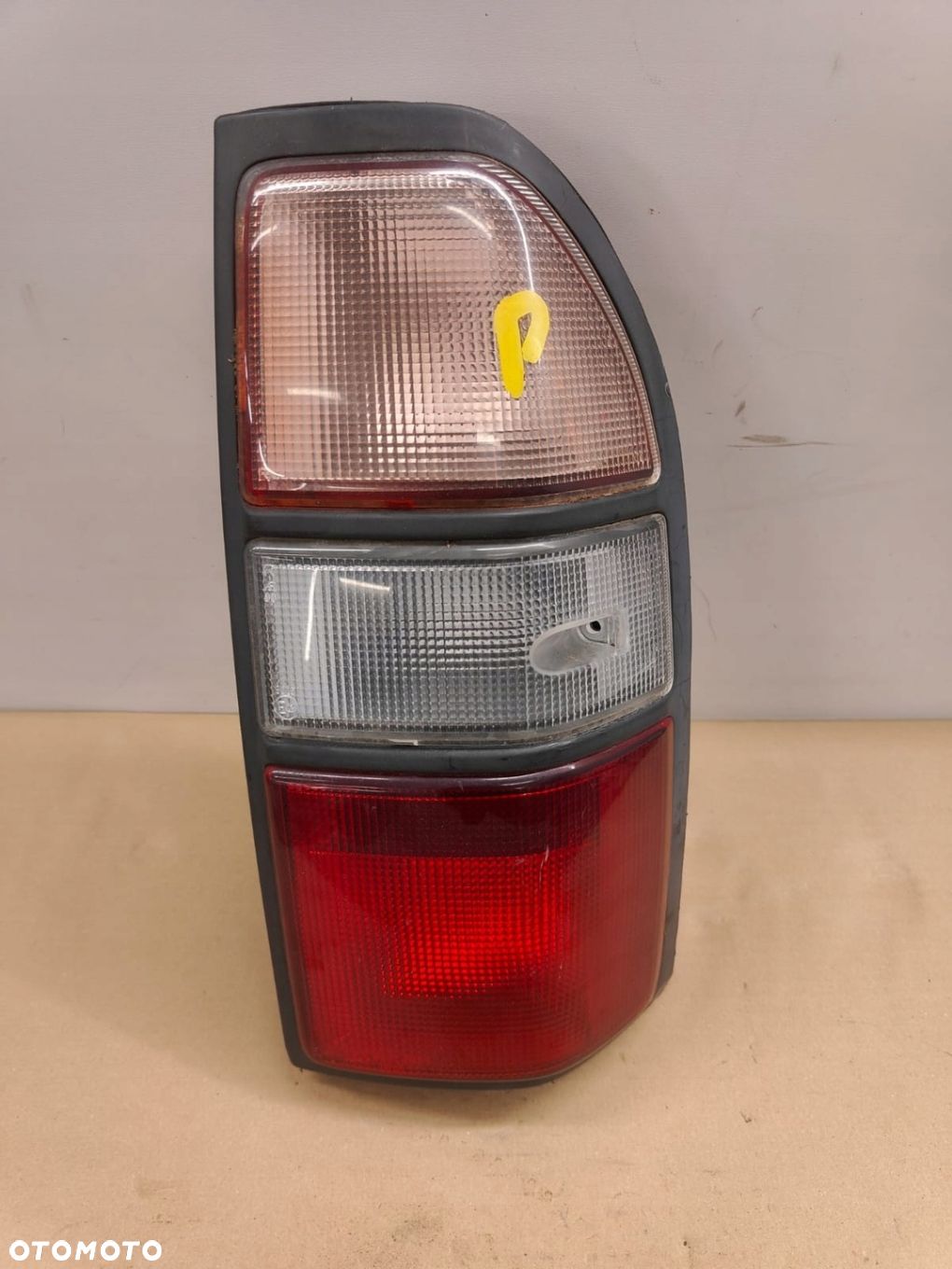 Toyota land cruiser 90-95 LAMPA PRAWY TYŁ PRAWA TYLNA - 1