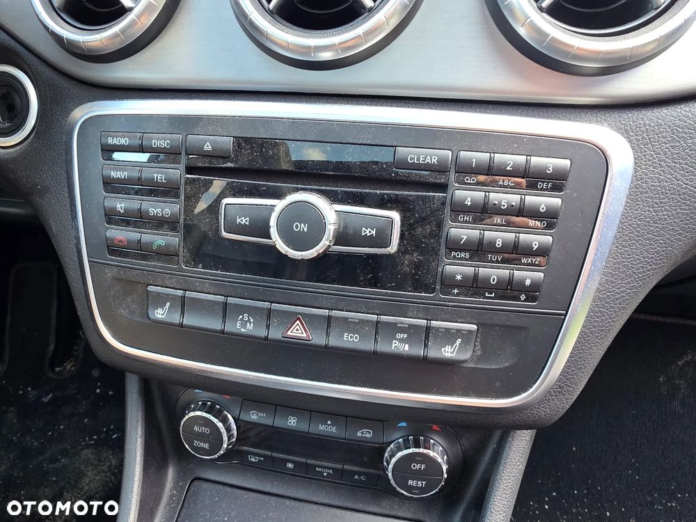 Mercedes-Benz CLA 250 7G-DCT AMG Line - 26