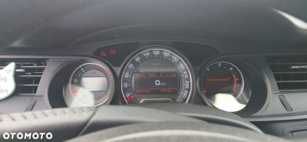 Citroën C5 HDi 140 FAP Confort - 8