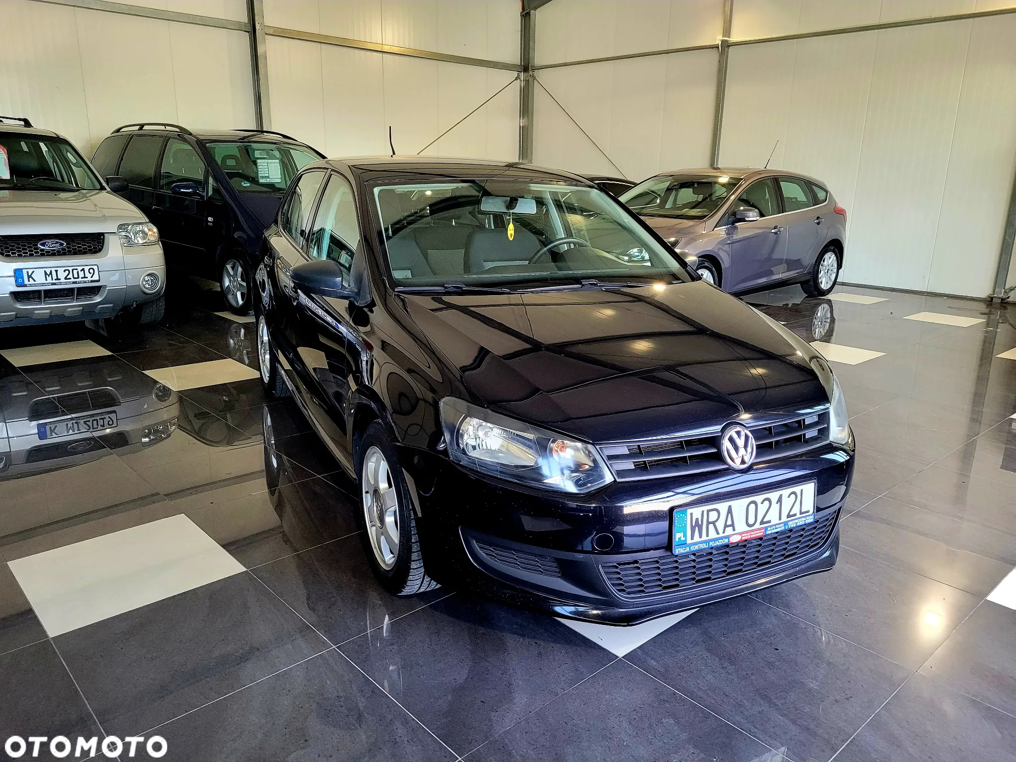 Volkswagen Polo 1.6 TDI DPF Comfortline - 4