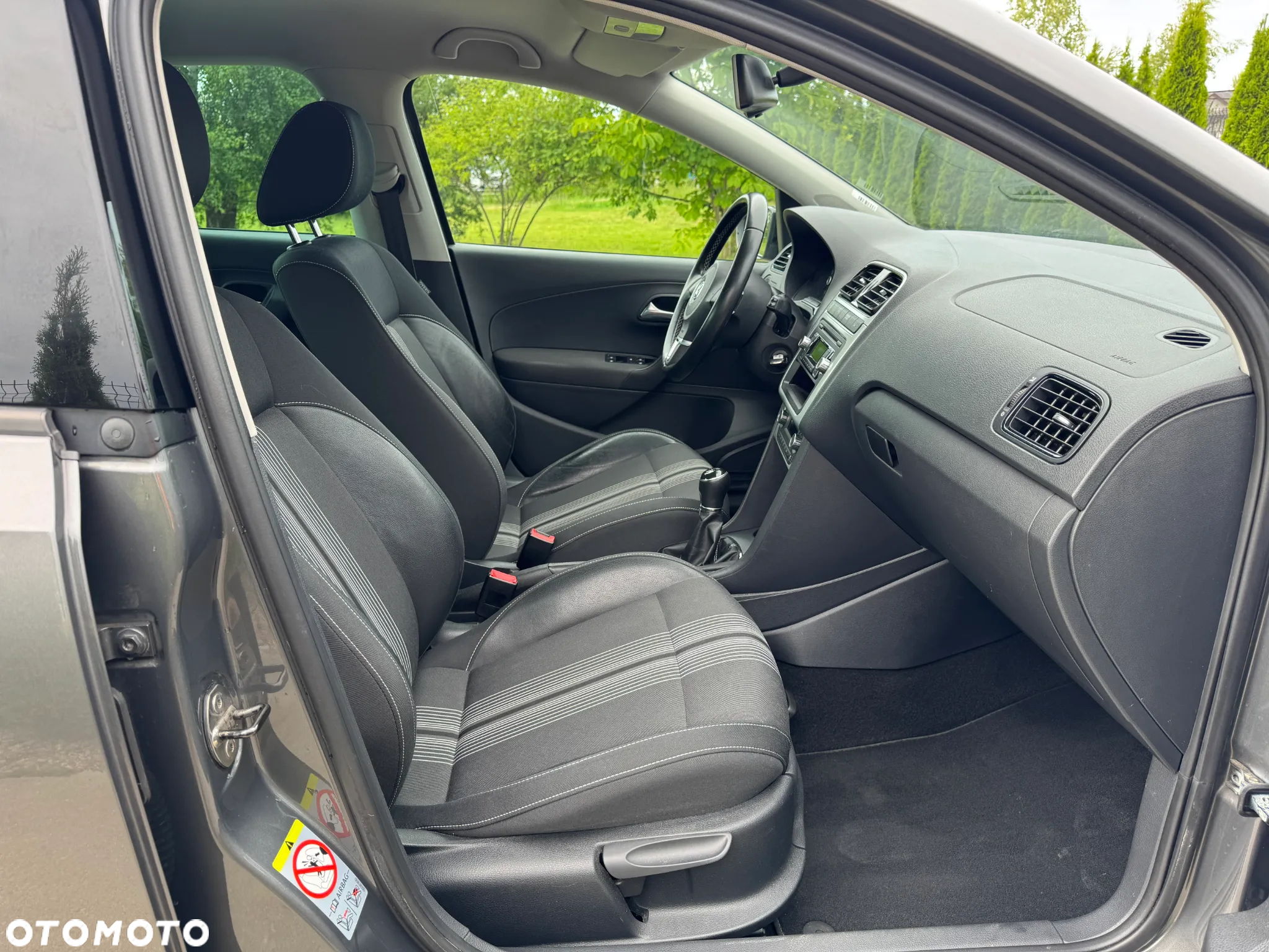 Volkswagen Polo 1.2 MATCH - 23
