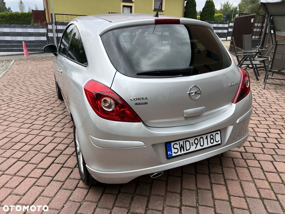 Opel Corsa 1.2 16V Edition 150 - 5