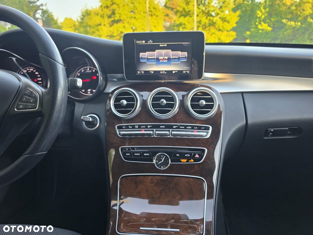 Mercedes-Benz Klasa C 200 4-Matic 7G-TRONIC - 17