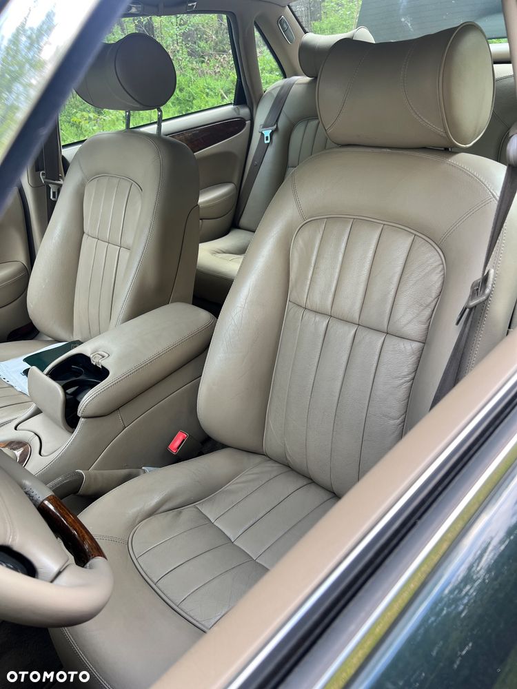 Jaguar XJ Sovereign 4.0 - 12