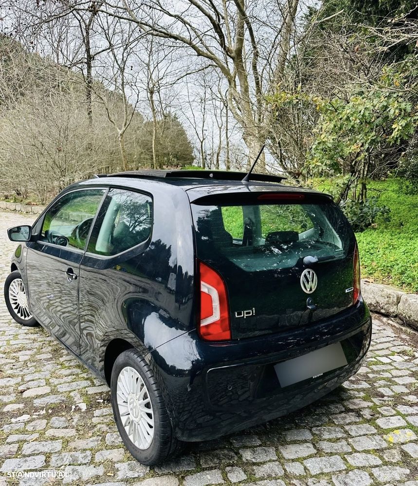 VW Up! 1.0 Move Auto - 6
