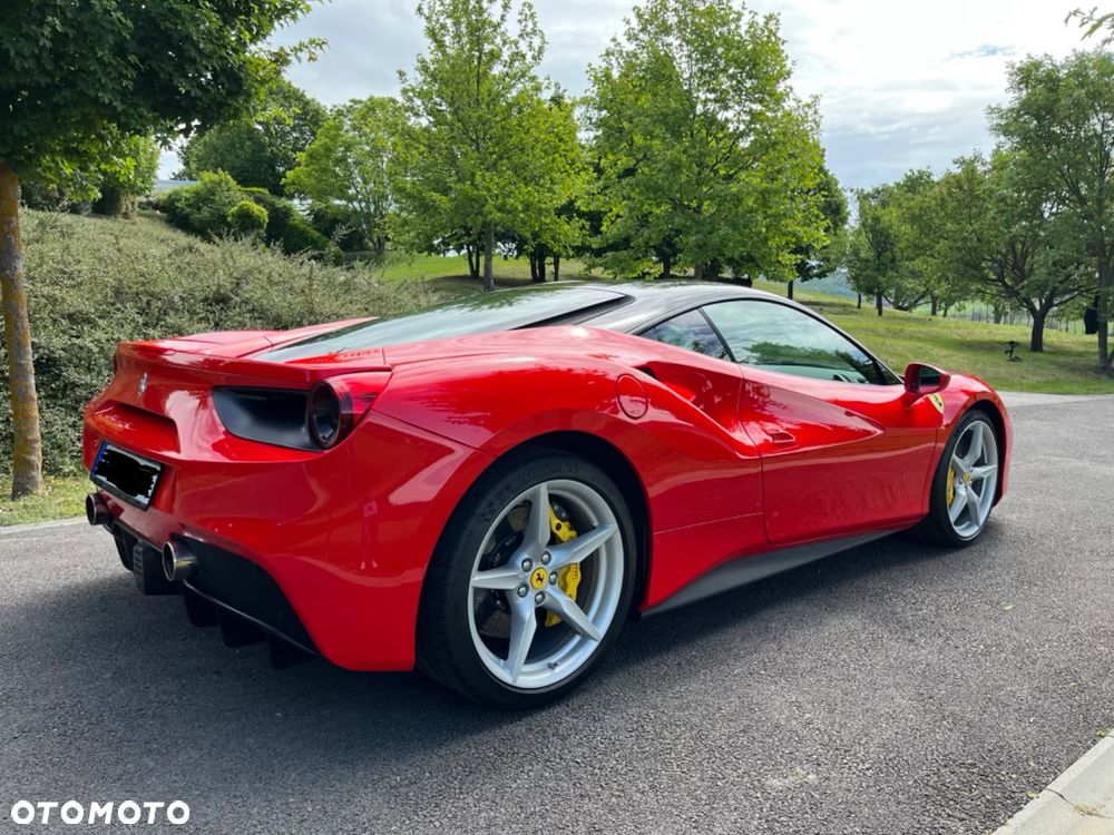 Ferrari 488 - 3