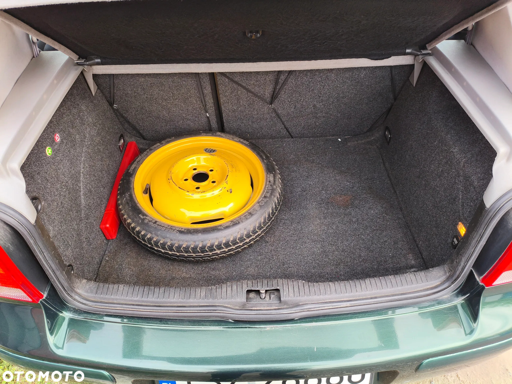 Volkswagen Golf IV 1.8 Comfortline - 24