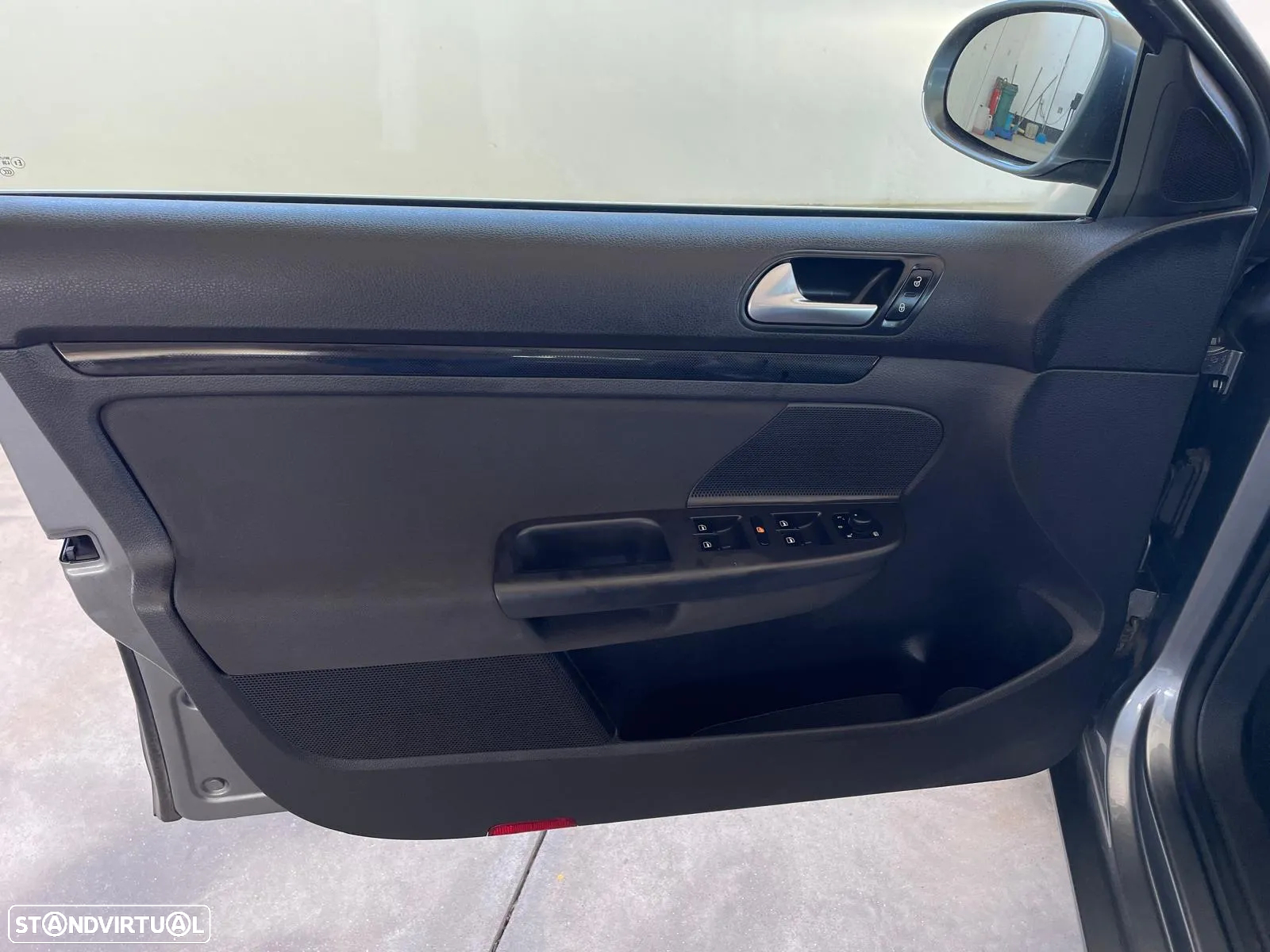 VW Golf Variant 1.6 TDi Confortline - 23