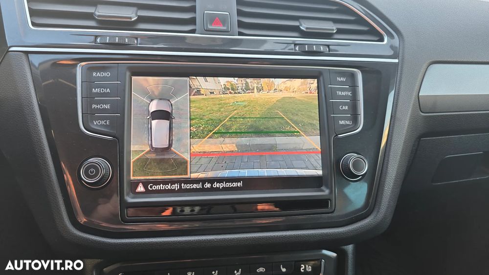 Volkswagen Tiguan 2.0 TDI DPF DSG 4Mot Comfortline - 12