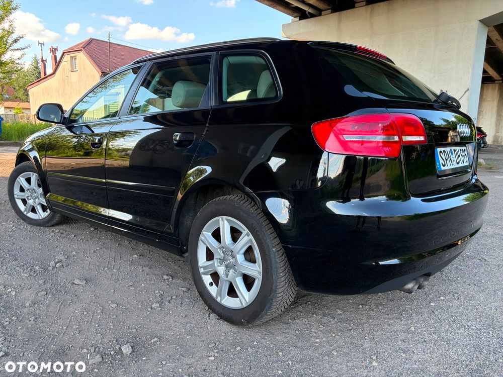 Audi A3 Sportback 1.4 TFSI Ambiente - 10