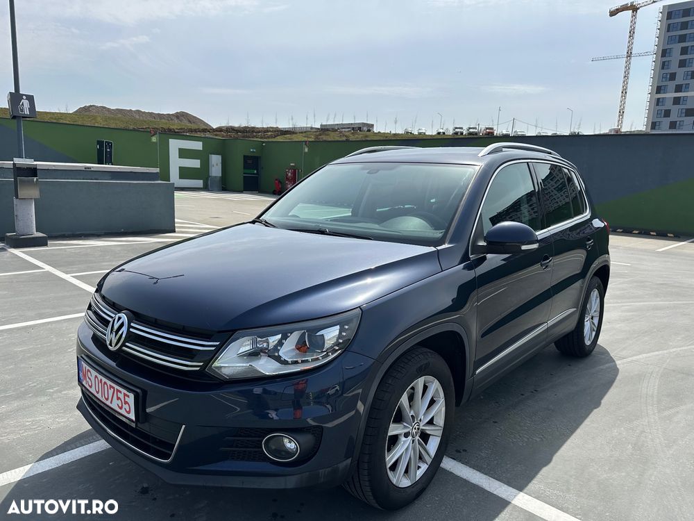 Volkswagen Tiguan - 1