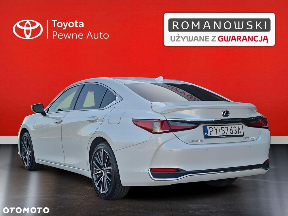 Lexus ES 300h Business Edition - 3