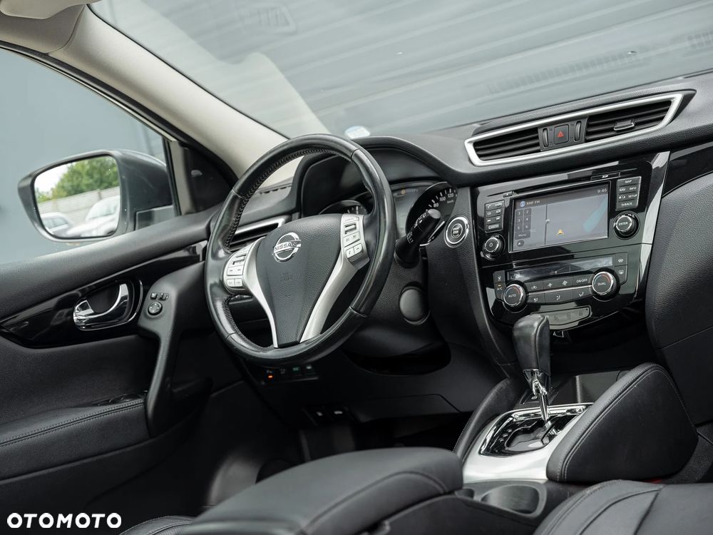 Nissan Qashqai 1.6 dCi Xtronic TEKNA+ - 18