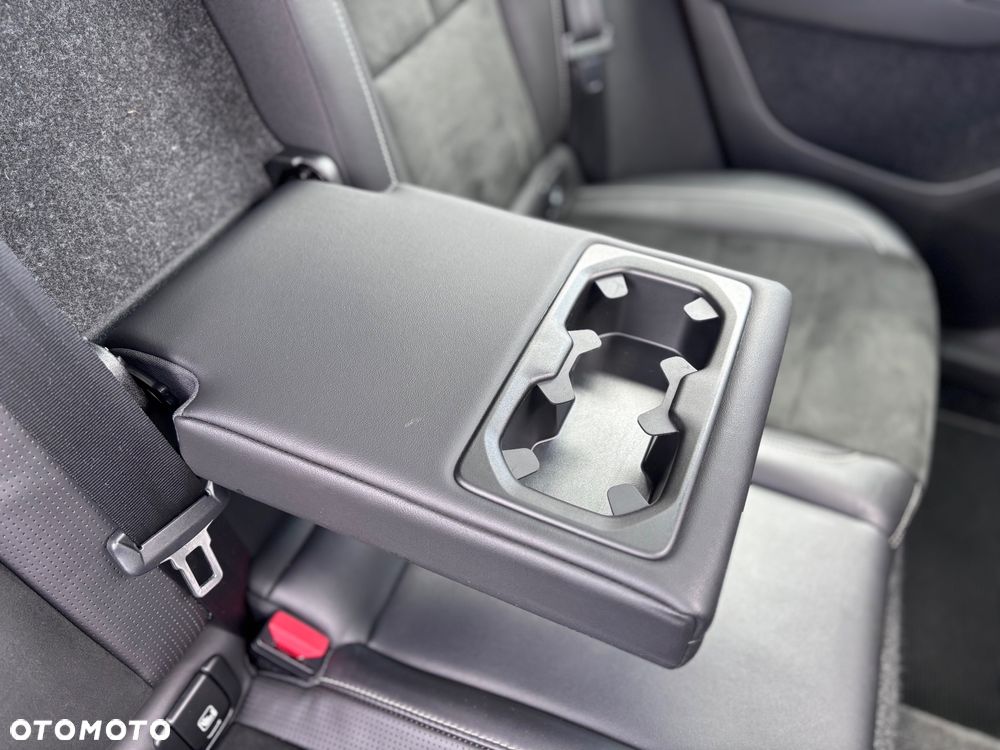 Volvo XC 40 D3 SCR R-Design - 29