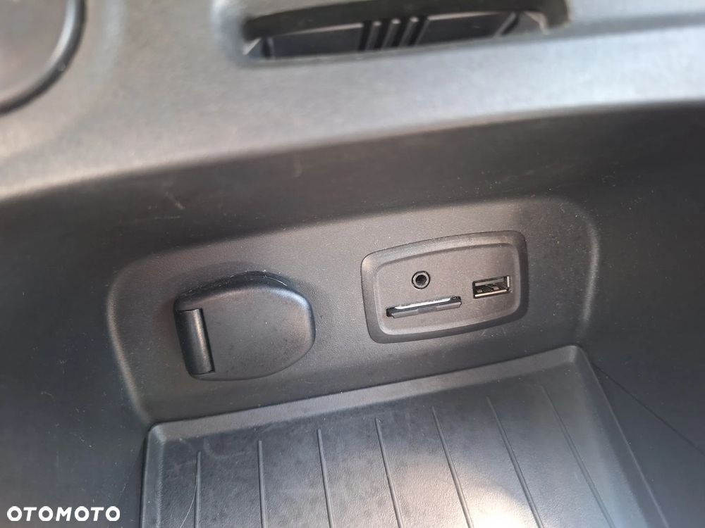 Renault Captur ENERGY TCe 90 Start&Stop Luxe - 36