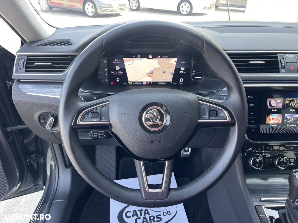 Skoda Superb 2.0 TDI DSG Selection - 38