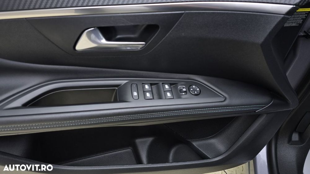 Peugeot 3008 1.2 PureTech S&S EAT8 Allure - 12