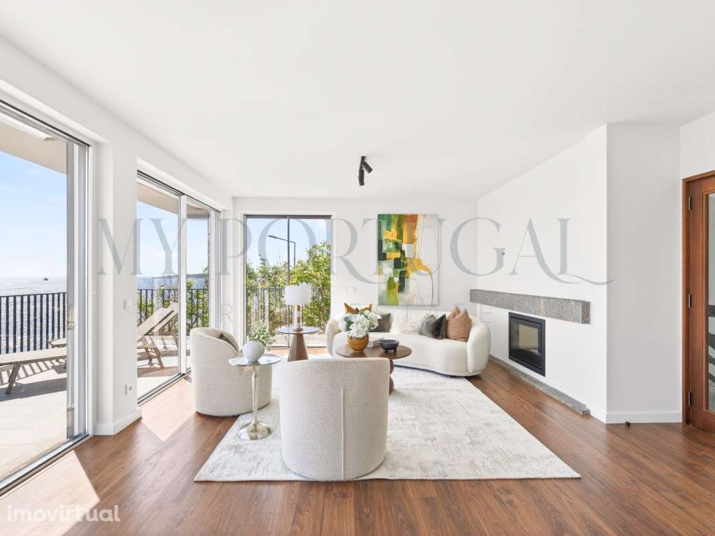 Moradia Bifamiliar de Luxo com Vista Mar 180º em São Pedro do Estoril - Grande imagem: 4/43