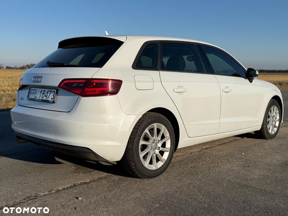 Audi A3 Sportback 2.0 TDI S tronic - 5