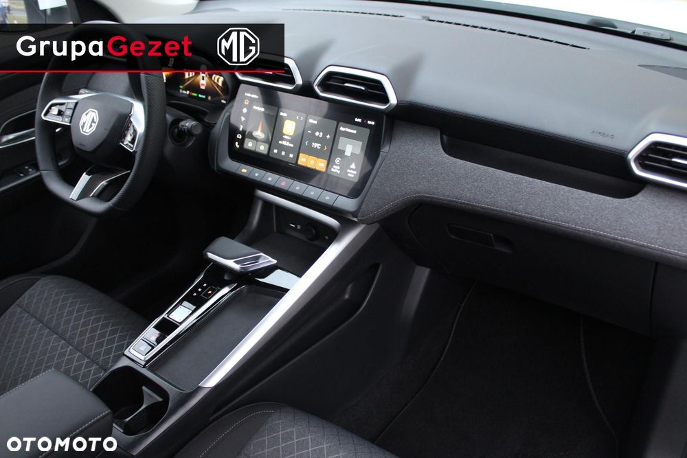 MG ZS - 8