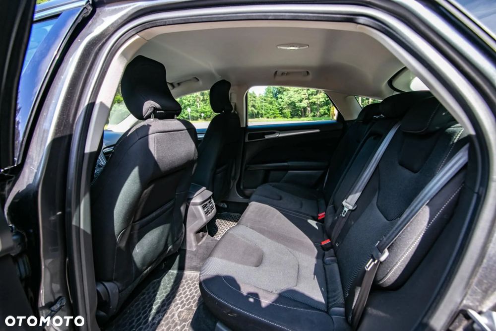 Ford Mondeo 2.0 TDCi Titanium 4WD PowerShift - 17