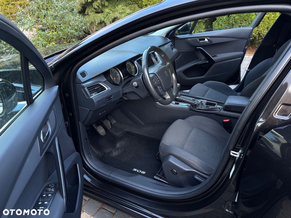 Peugeot 508 1.6 T Business Line - 12