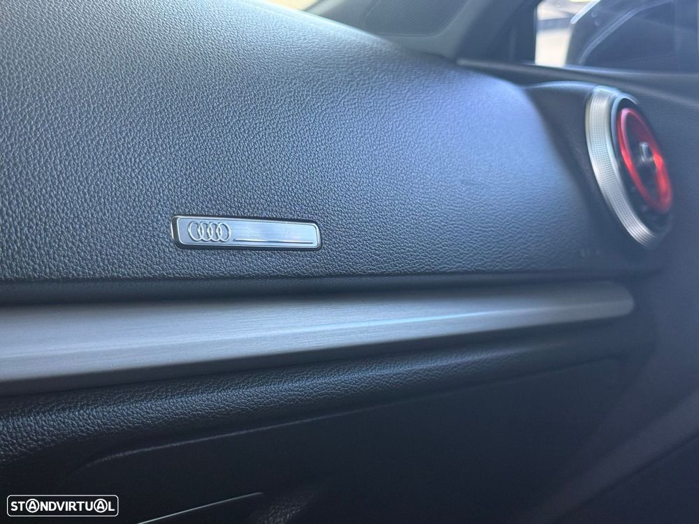 Audi A3 2.0 TDI S-line S tronic - 42