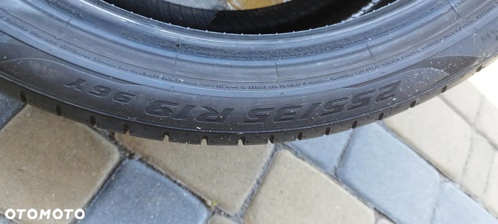 255/35/19 PIRELLI P ZERO tm rsc - 3