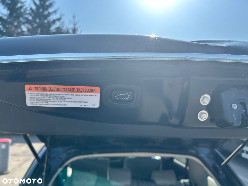 Mitsubishi Outlander Instyle NAVI + - 11