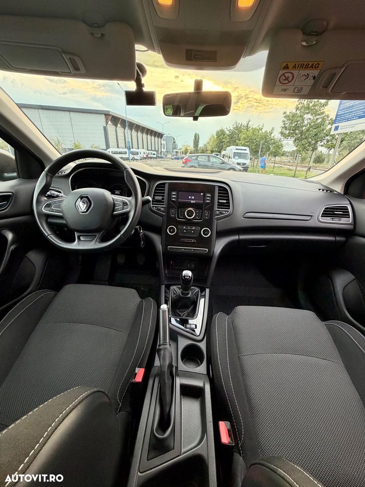 Renault Megane - 8