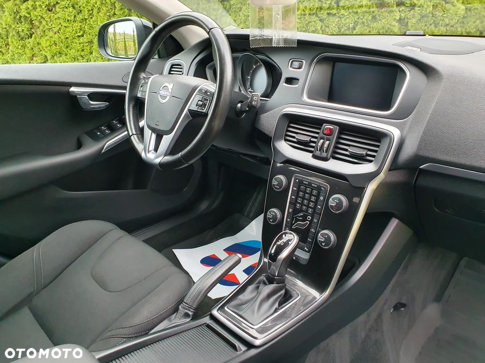 Volvo V40 D2 Geartronic Kinetic - 19