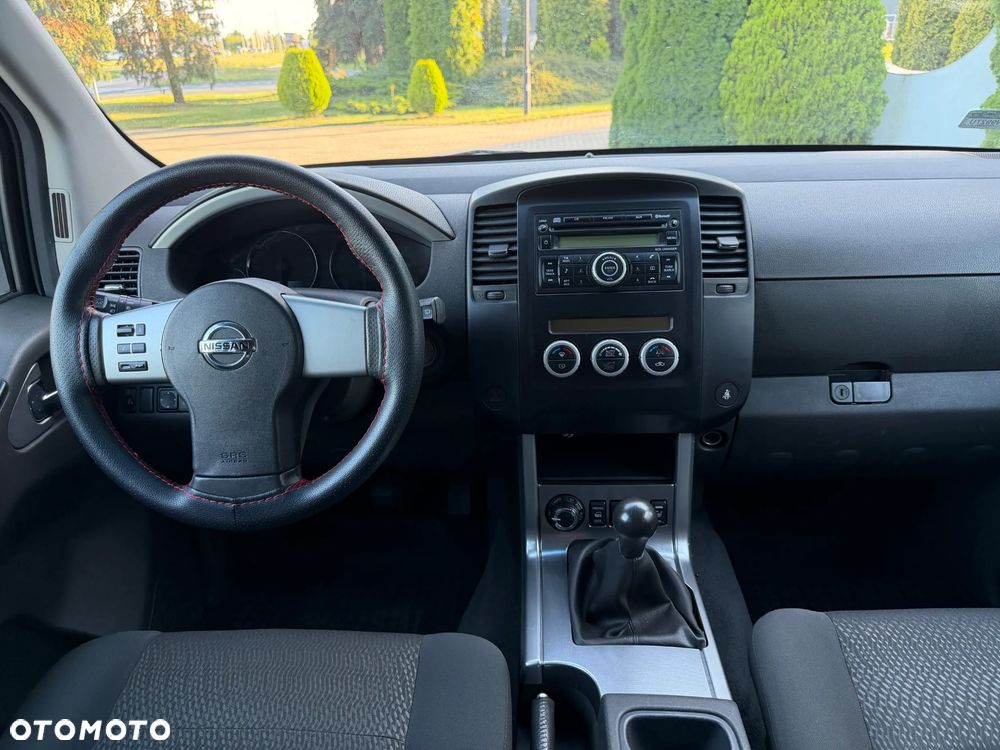 Nissan Pathfinder 2.5 D SE - 7